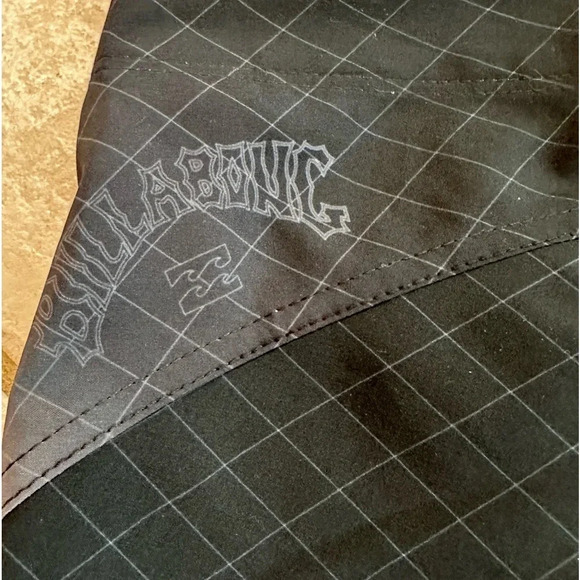 BILLABONG FLUID PRO ~ Men’s swim shorts velcro/cord tie side pocket size M - Picture 4 of 7